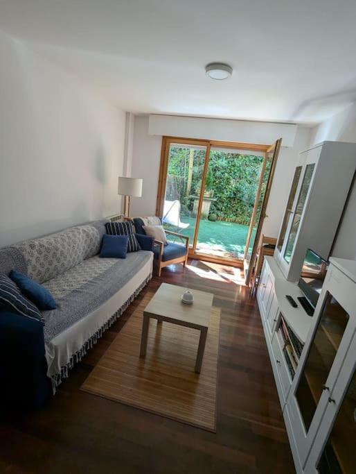 Casa De Claudia Comillas- Jardin Privado - A 10 Metros Del Capricho De Gaudi Extérieur photo